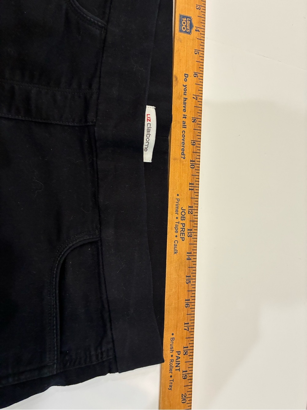 Liz Claiborne Amber Bermuda Shorts (Size 16) Like New - Picture 6 of 11